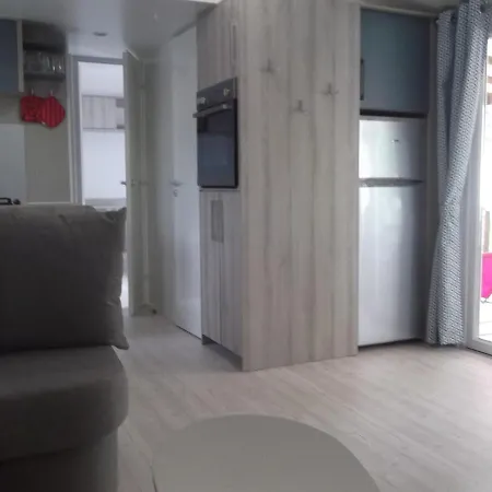 Mobil キャンプ場 4*